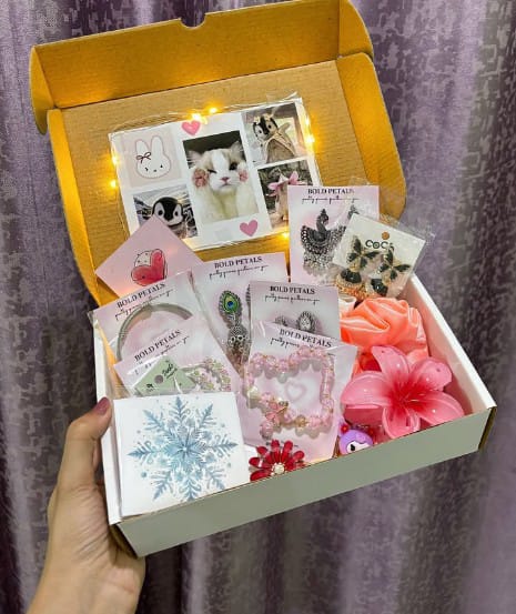 15 set of cuties hamper